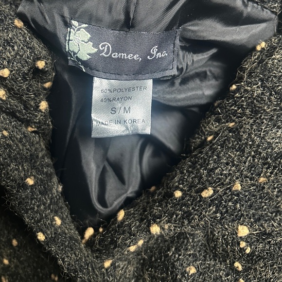 Damee Inc. • Small/Medium • Black/Beige • Speckled • Poncho Style Jacket - Picture 14 of 14